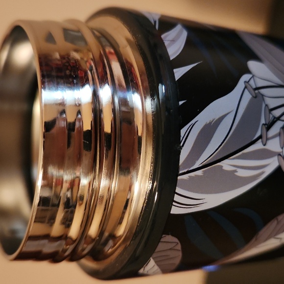 Lug Black and White Floral Thermos/water Bottle - Picture 7 of 10